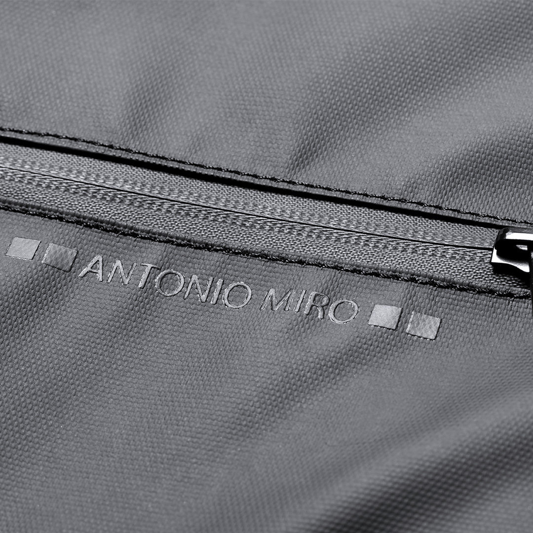 Pokrowiec na laptopa Dilon P167187T